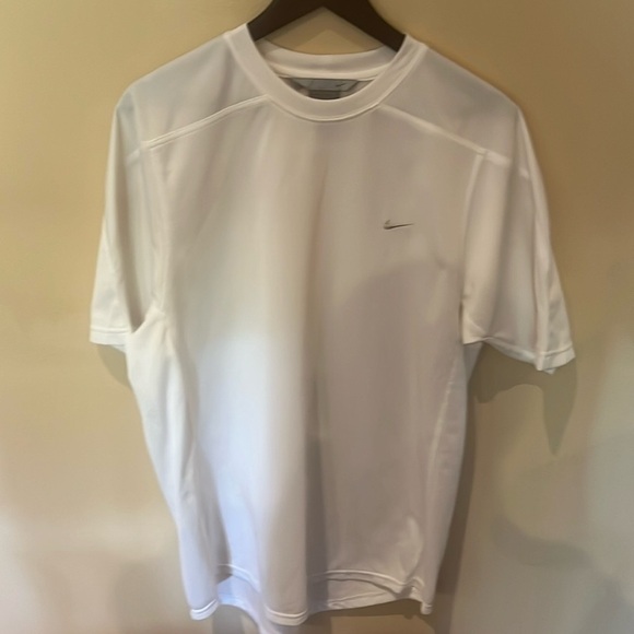 Vintage Nike Silver Tag White Heavy Weave Dress Tee in Size L - Picture 1 of 8